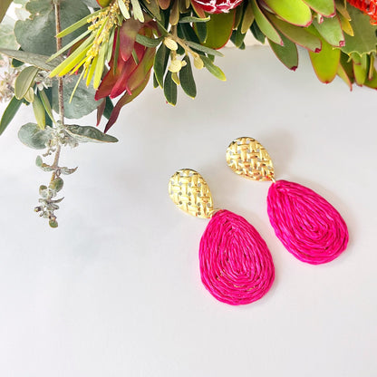 578 | DELTA EARRINGS | HOT PINK