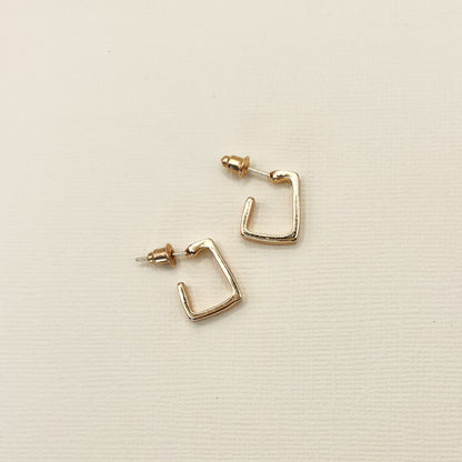 745 |  JAMIE SQUARE HOOP EARRINGS  | GOLD