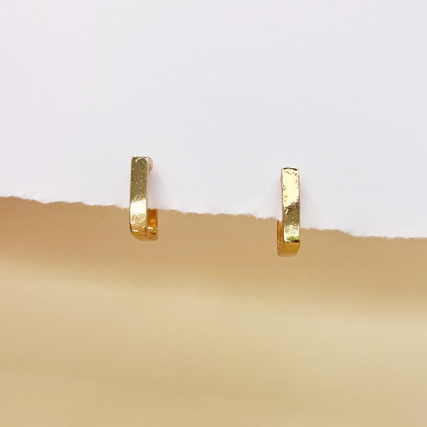 745 |  JAMIE SQUARE HOOP EARRINGS  | GOLD