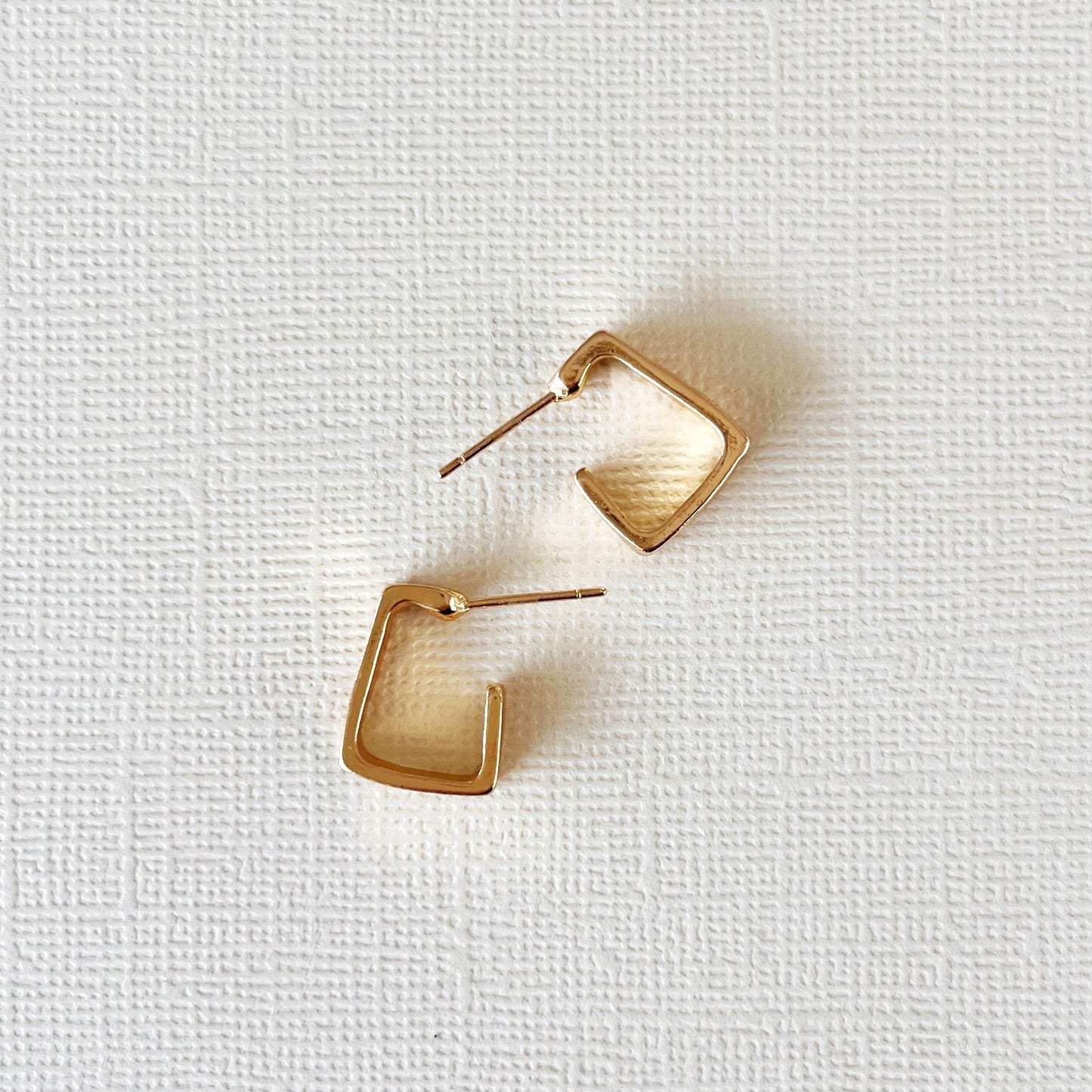 745 |  JAMIE SQUARE HOOP EARRINGS  | GOLD