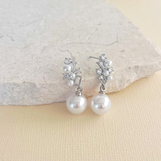 704 |  Juniper Earrings | Silver