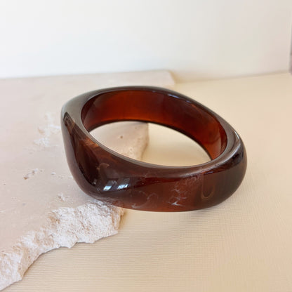 778 | LOUIE RESIN BANGLE | CHOC MARBLE