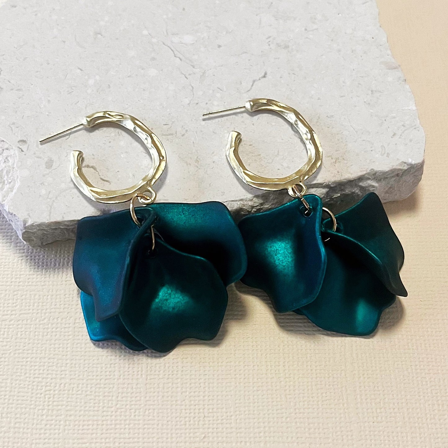 708 | LOUISA EARRINGS | PEACOCK GREEN