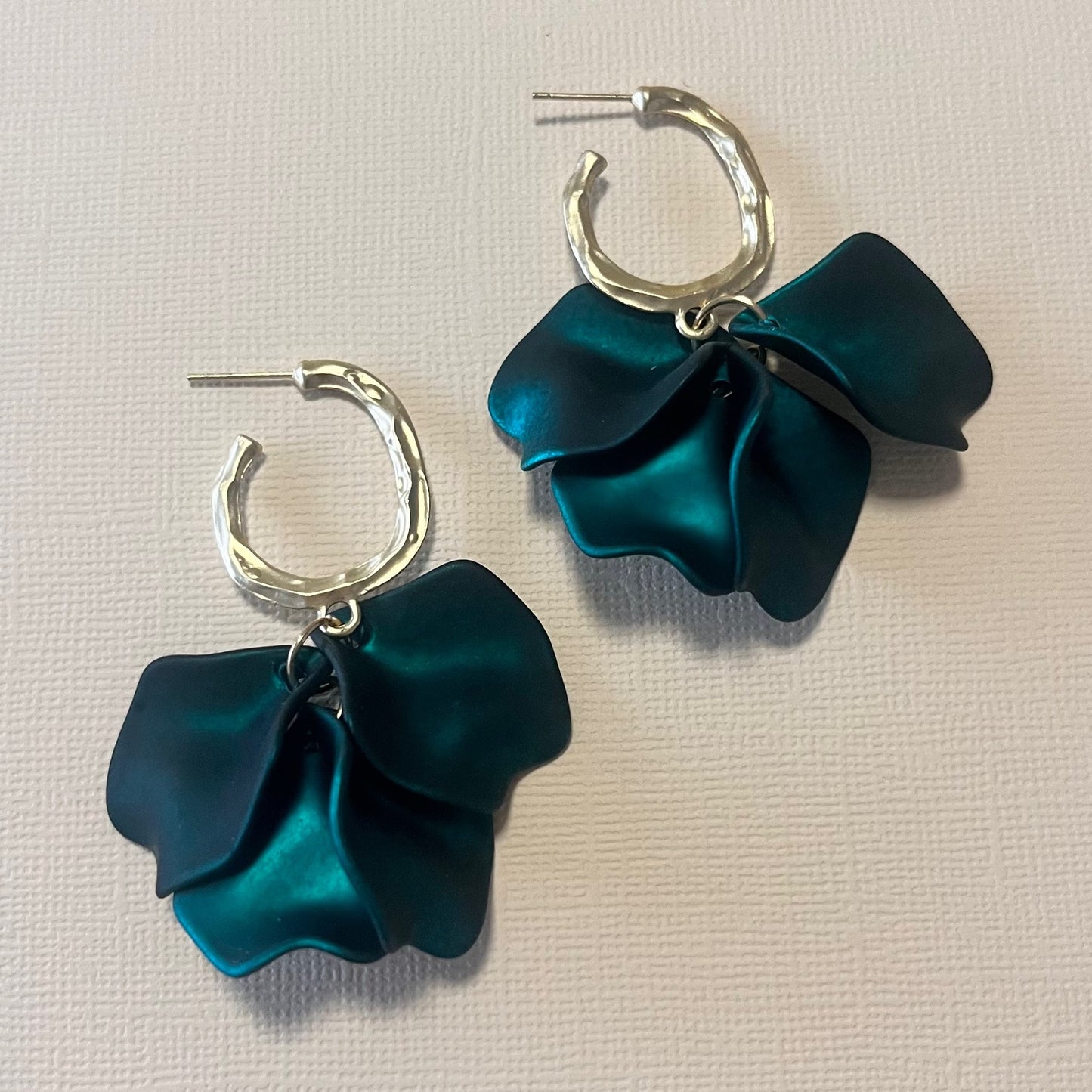 708 | LOUISA EARRINGS | PEACOCK GREEN