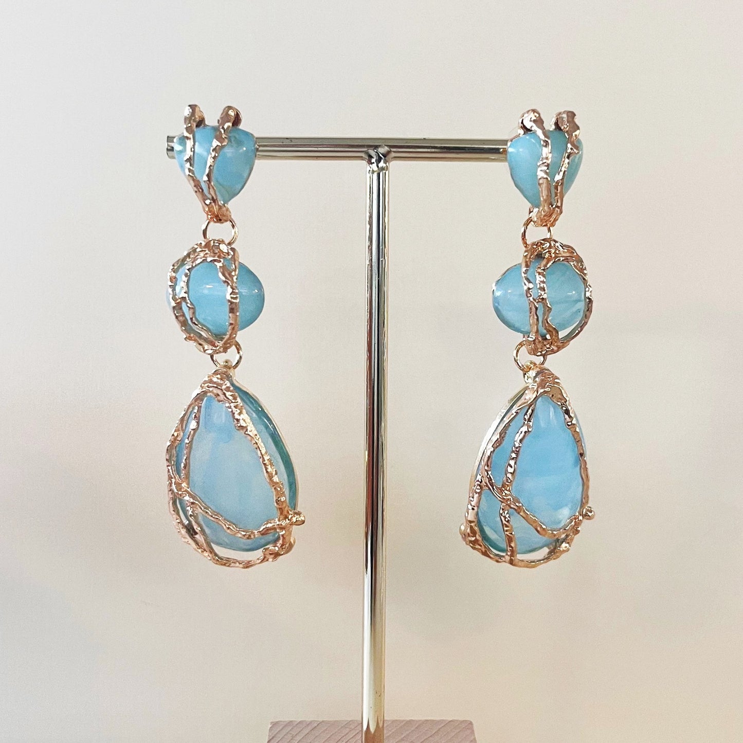 705 | LUCILLA EARRINGS | LIGHT BLUE