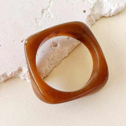 784 | MILLIE RESIN BANGLE | BUFF BROWN