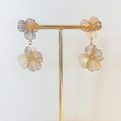711 | MINI IVANNA EARRINGS