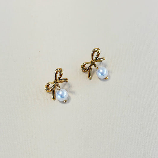820 |  MINNIE BOW PEARL EARRINGS | GOLD