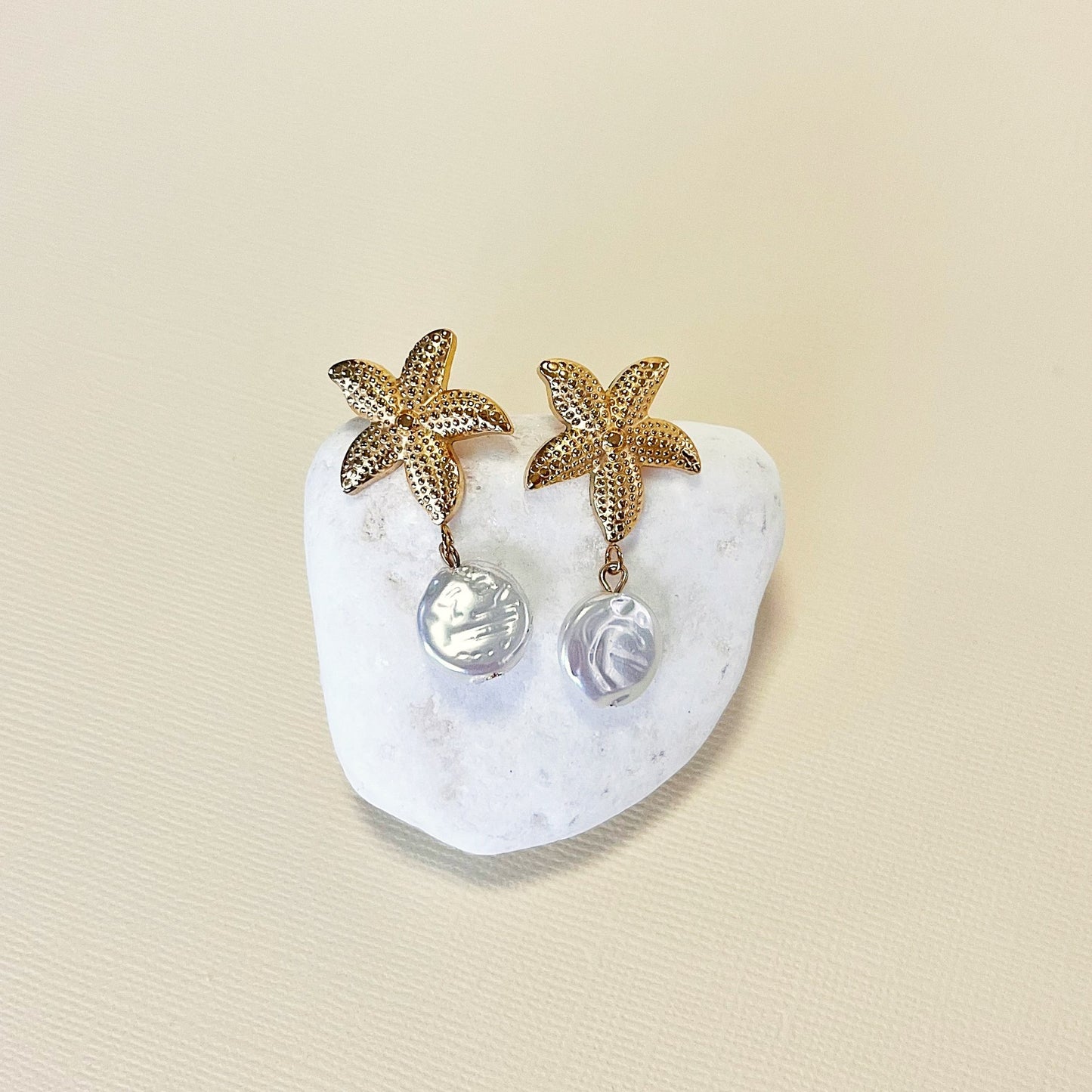 776 |  MOANA PEARL EARRINGS | GOLD