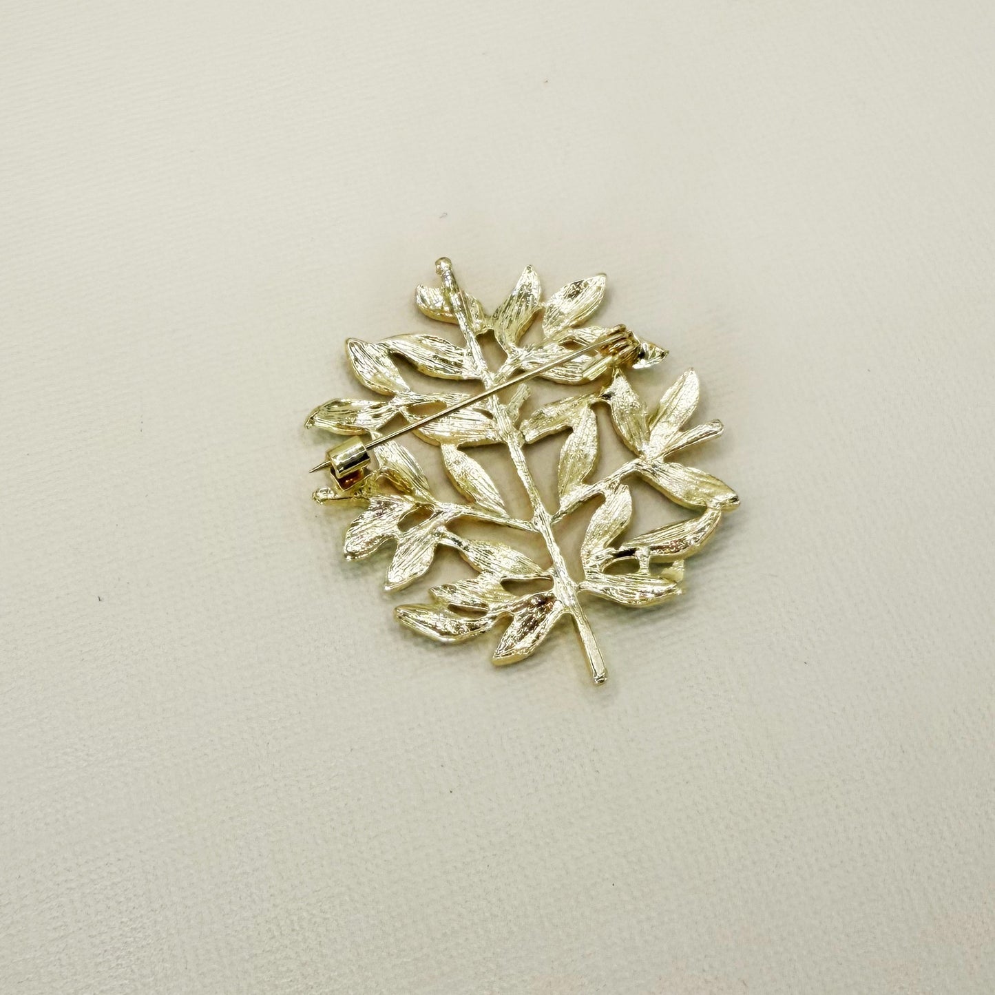 824 | OLIVE BRANCH BROOCH | GREEN & GOLD