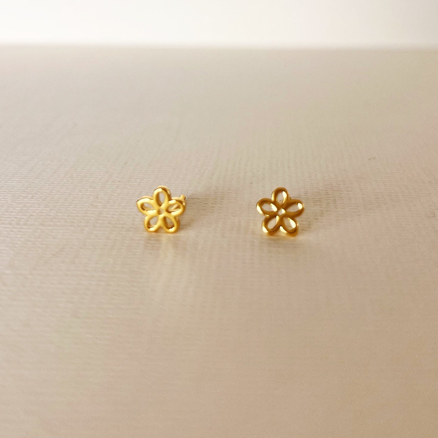 723 | PERIWINKLE | CARTEL KISSES