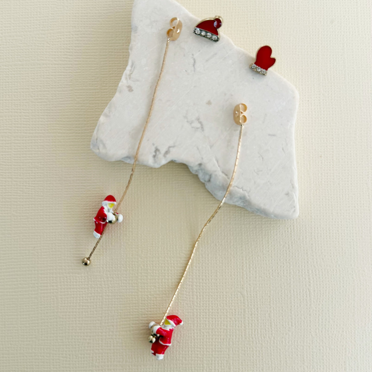 692 | SANTA CHRISTMAS EARRINGS