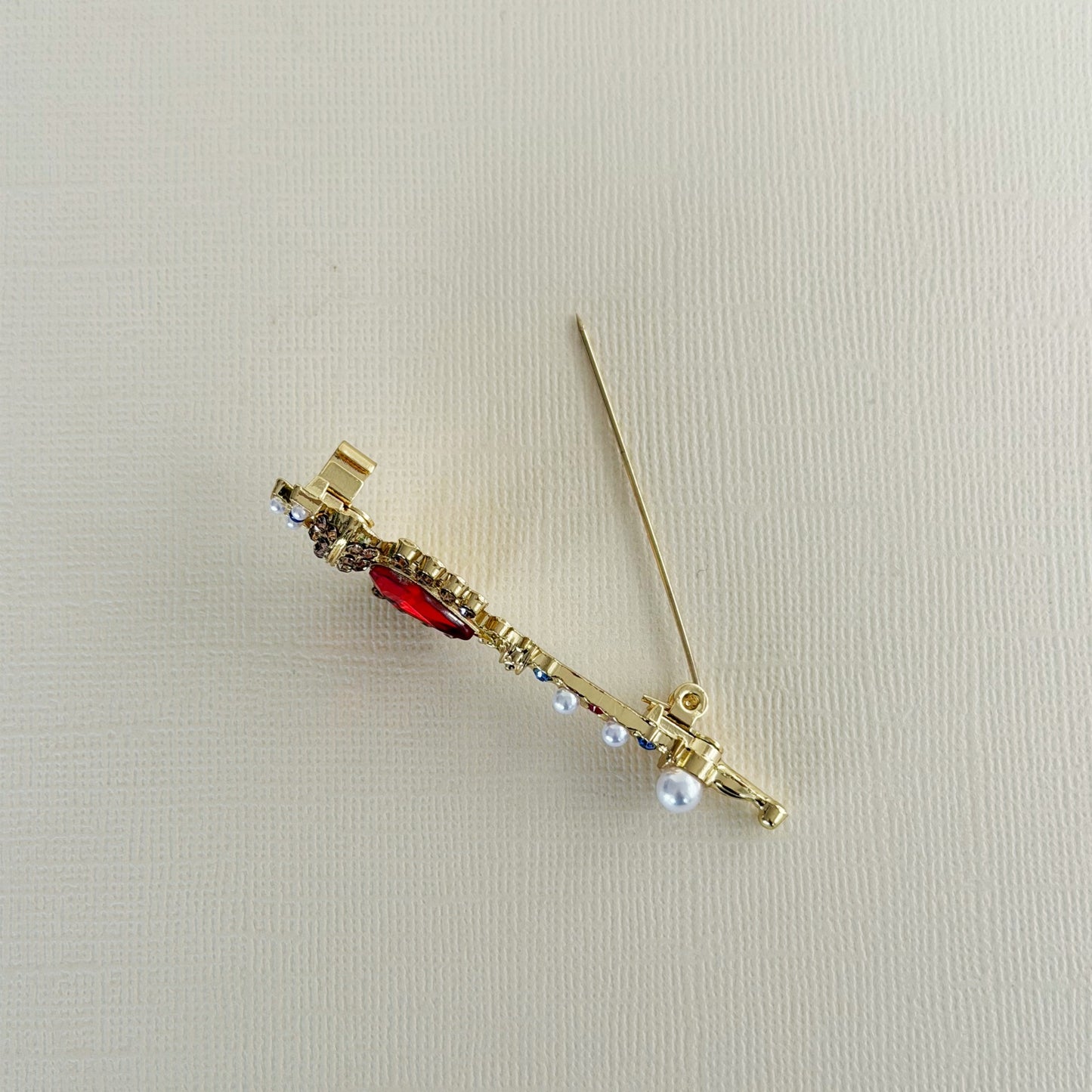 812 | ELTON SCEPTRE BROOCH