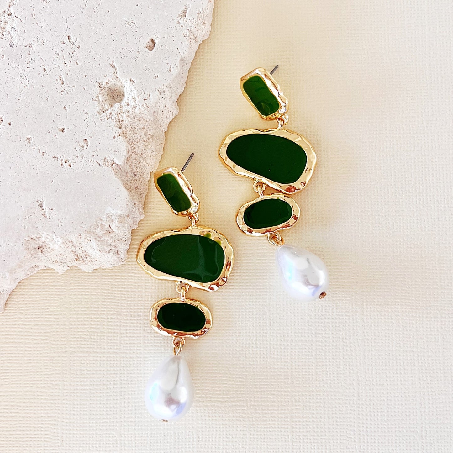 763 |  SLOAN PEARL EARRINGS | GREEN