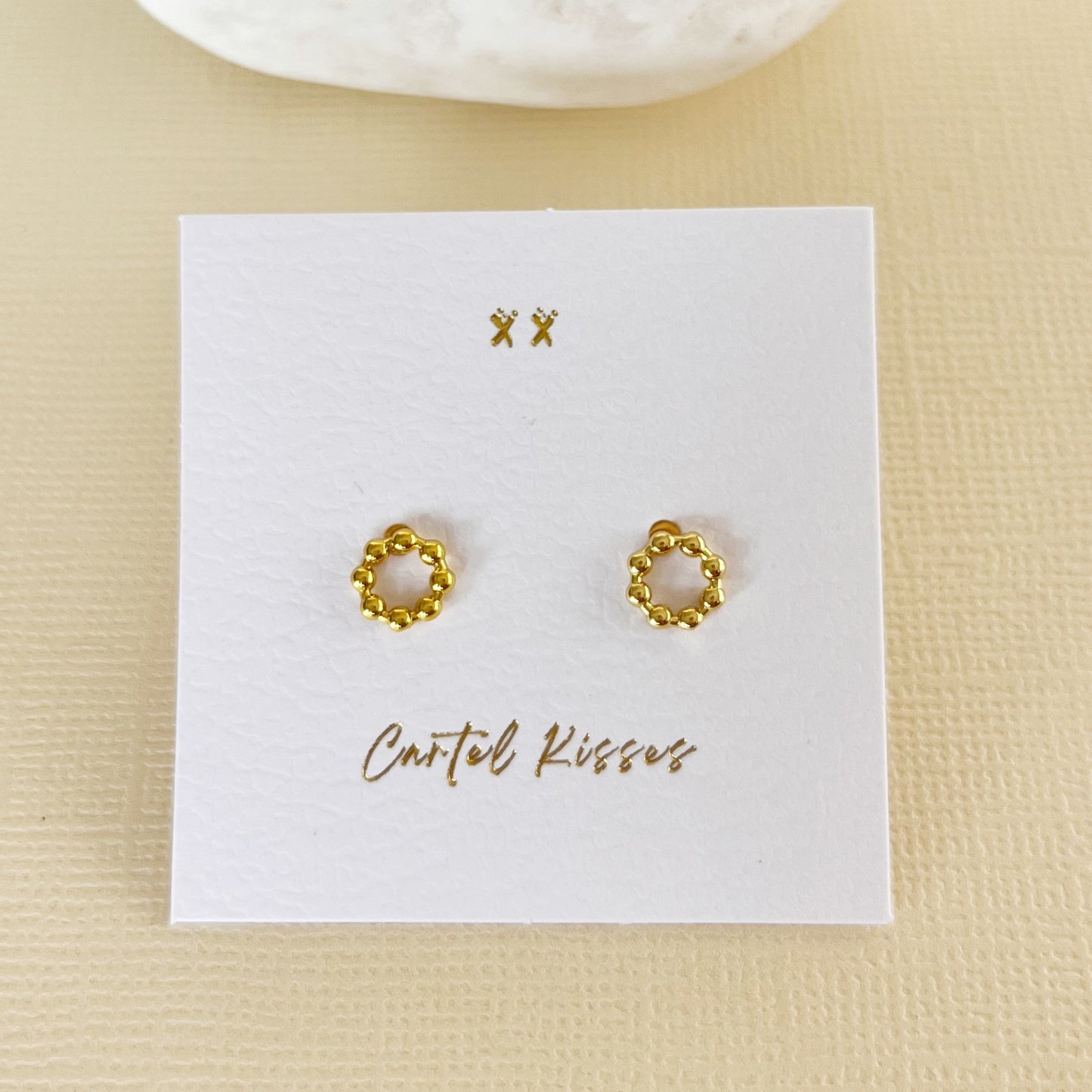 426 | SWEET  CIRCLE STUDS | CARTEL KISSES