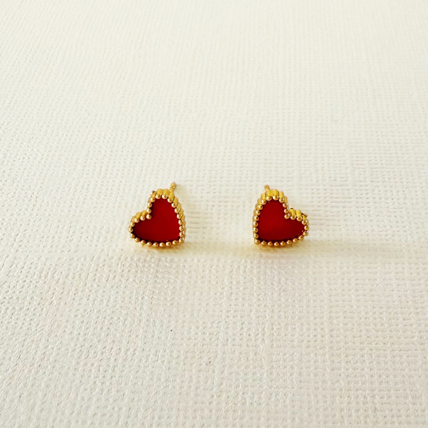 838 | SYLVIE RED LOVE HEART EARRINGS | CARTEL KISSES