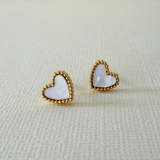839 | SYLVIE WHITE LOVE HEART EARRINGS | CARTEL KISSES