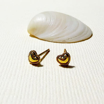 849 | TINY HEART EARRINGS | CARTEL KISSES