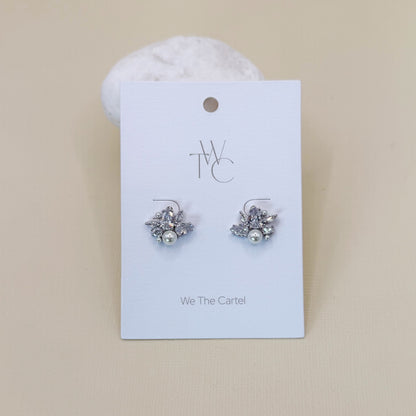 825 | TWILA EARRINGS | PEARL SILVER
