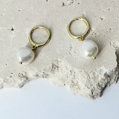 177 | JADE FRESHWATER PEARL HUGGIES | GOLD